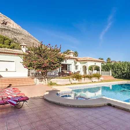 فيلة Casa Semesa