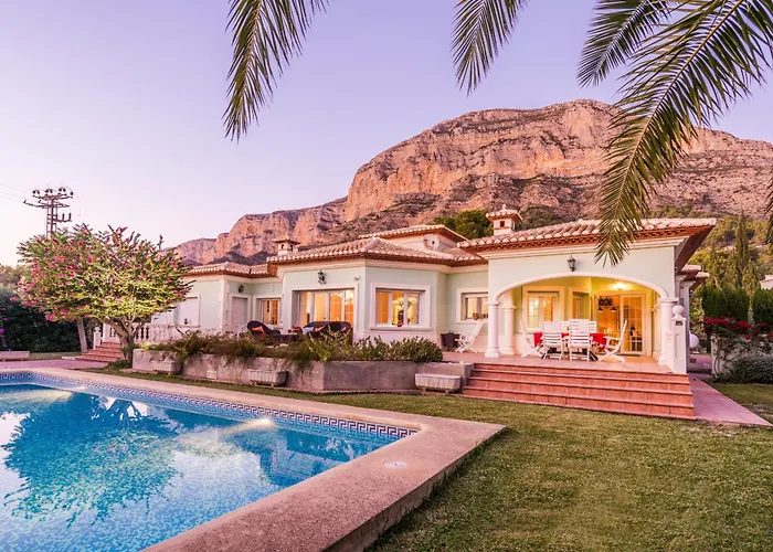 فيلة Casa Semesa